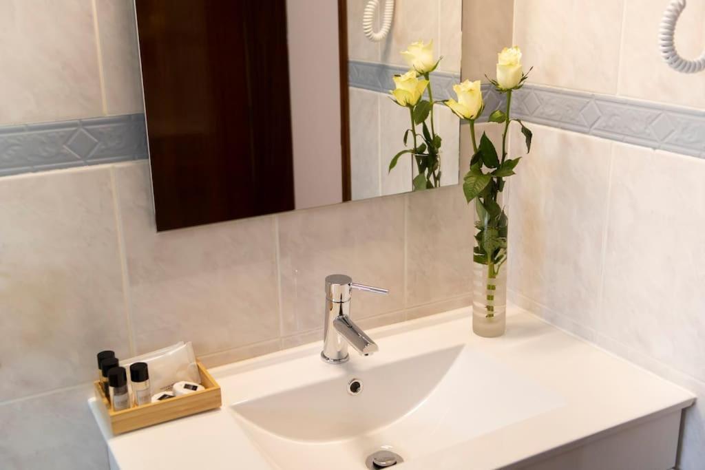 Entrevillas Alojamento Local, Apartamento T2 อาร์กอสเดวัลเดเวซ ภายนอก รูปภาพ